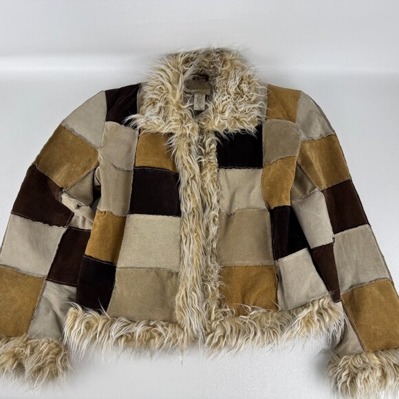 Sweet Leather Patchwork Jacket with Faux Fur Accents - Picture 7 of 13